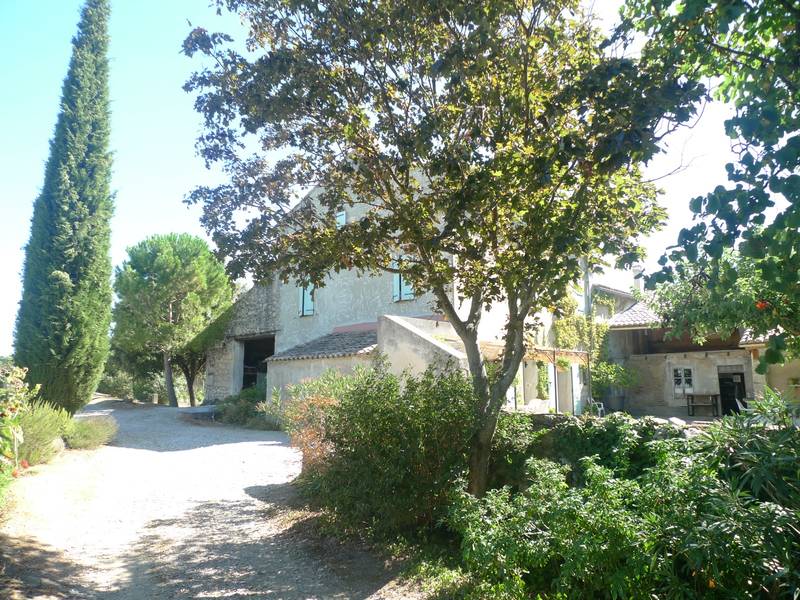mas à rénover à vendre à St Paul trois chateaux 